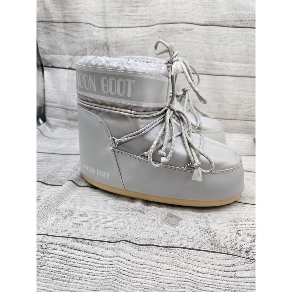 Moon Boot Classic Low 2 SILVER P NYLON Size 11.5-12 45/47